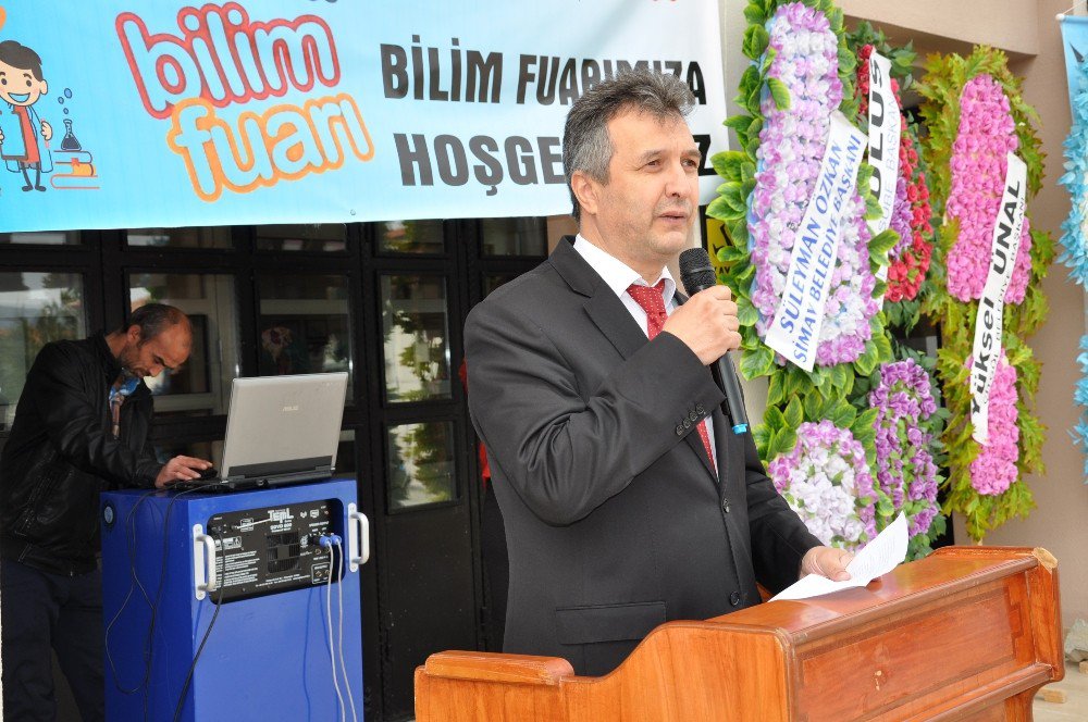 Simav’da Tübitak 4006 Bilim Fuarı