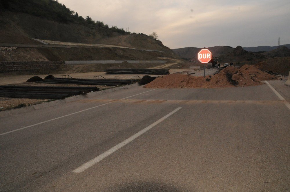 Tokat Çevre Yolunda Heyelan Tehlikesi Nedeniyle Çalışma Başlatıldı