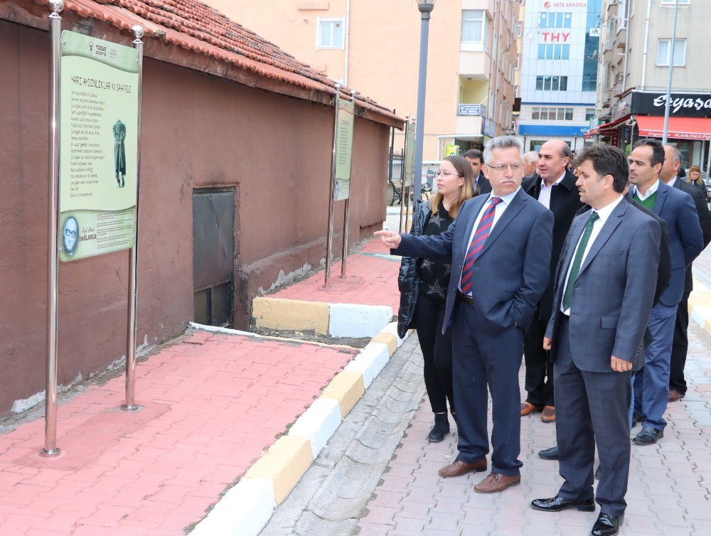 Yozgat Belediyesi Şiir Sokağı Oluşturdu