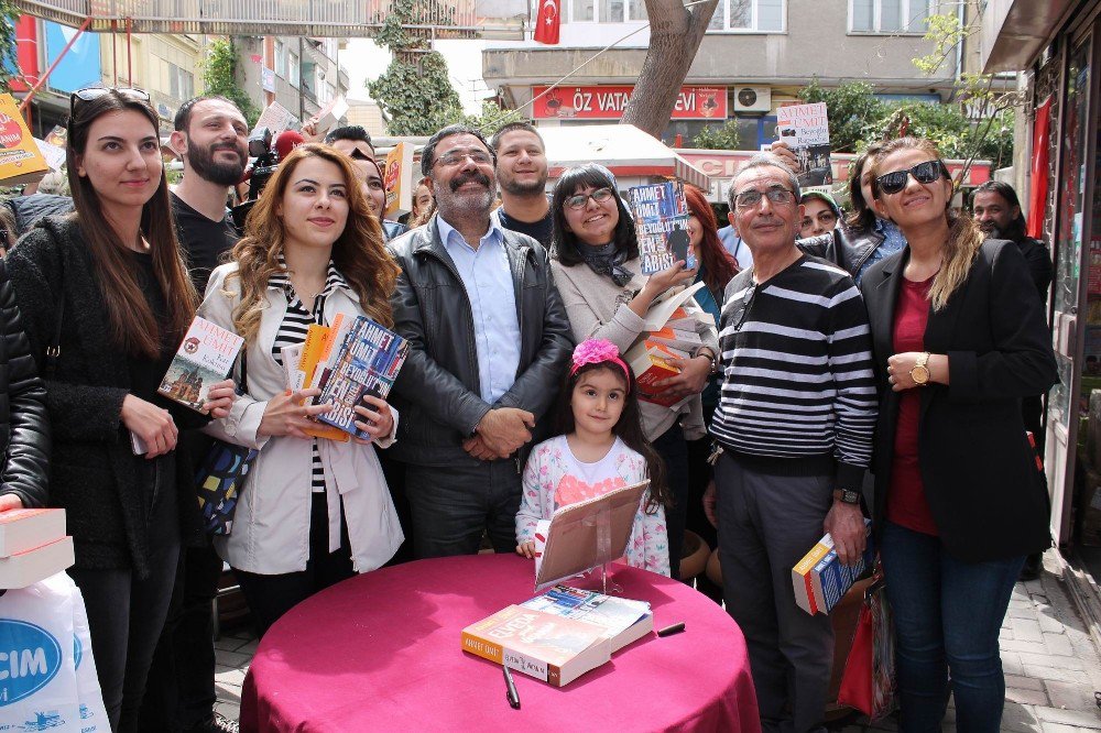 Polisiye Yazarı Ahmet Ümit Kayseri’de