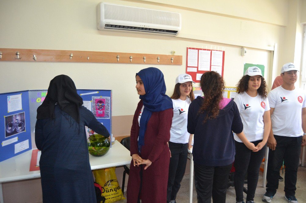 Kozan’da Liselerde Tubitak Bilim Fuarları Açıldı