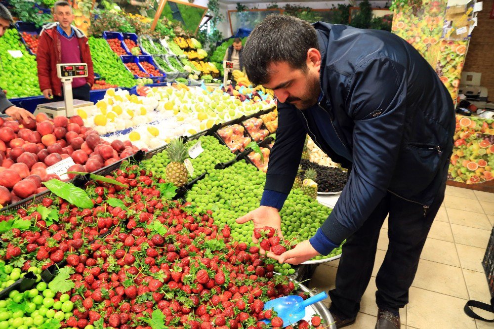 Küçük Esnafın En Büyük Sorunu Tesk’in İlgisizliği