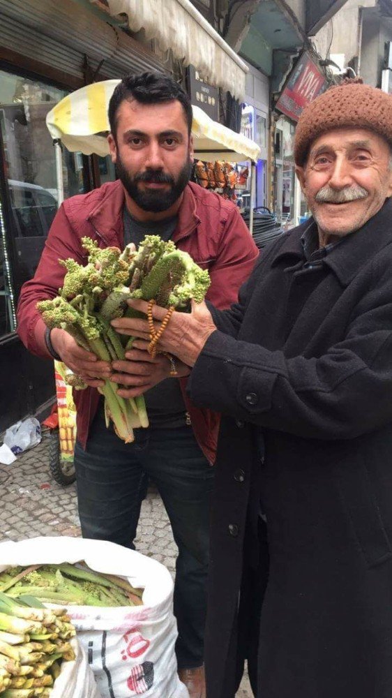 Bitlis’te Uçkun Tezgahlarda Yerini Almaya Başladı