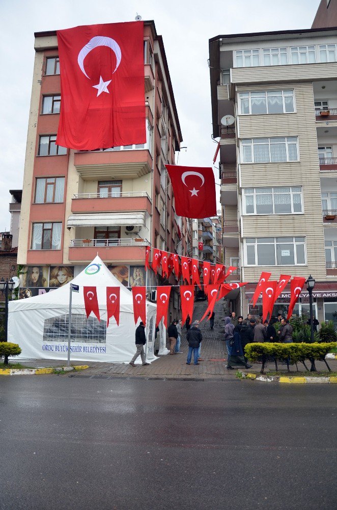 Şehidin Dayısı: "Bir Yeğenim Ve Oğlum Daha Var, Vatana Feda Olsun"