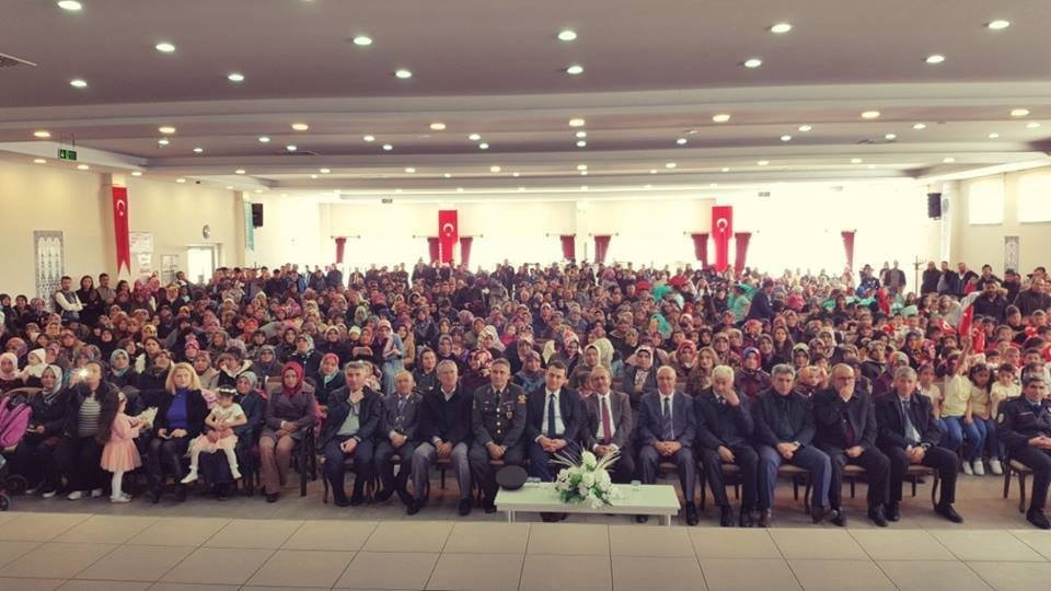 Aslanapa’da 23 Nisan Ulusal Egemenlik Ve Çocuk Bayramı Coşkusu