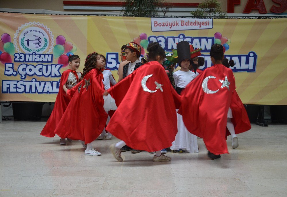 Bozüyük’te 5. Çocuk Festivali’nde Çocuklar Doyasıya Eğlendi