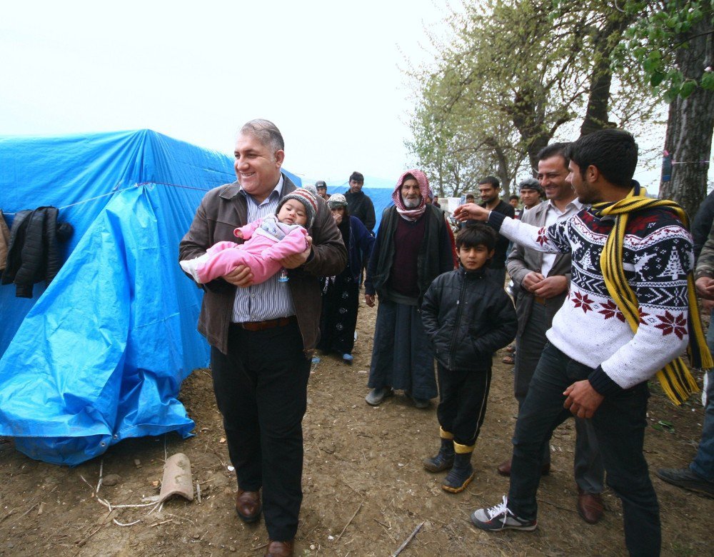 Mevsimlik İşçilerin İmdadına Kaymakam Yetişti