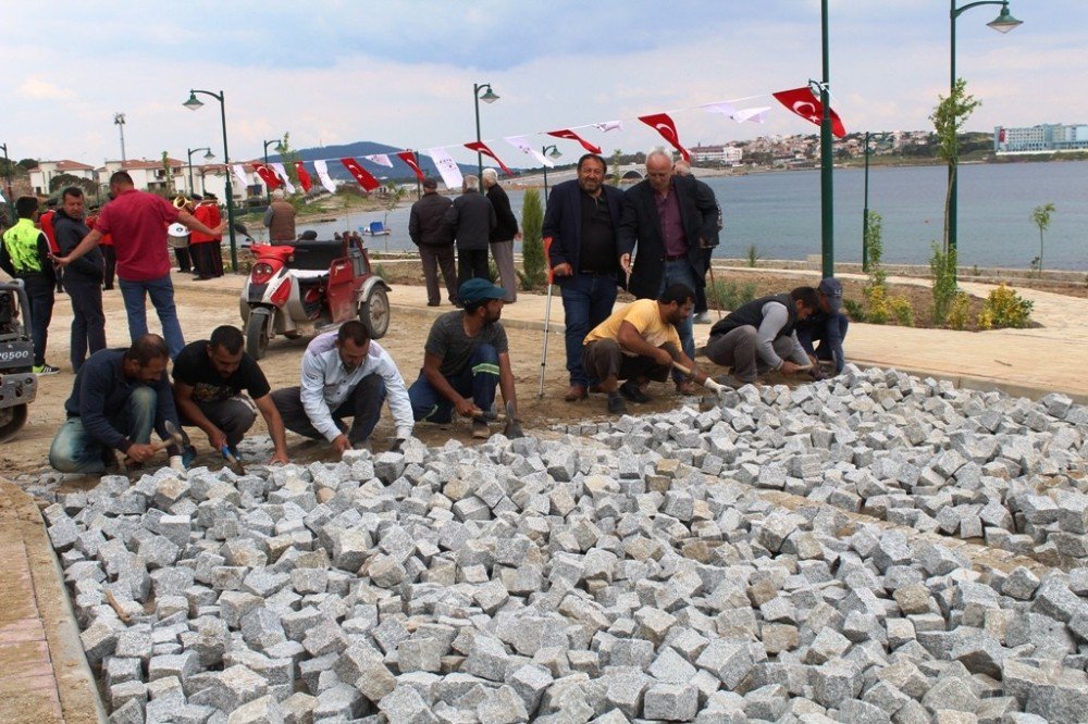 Şehit Polis Fethi Sekin’in İsmi Ayvalık’ta Parkta Yaşayacak