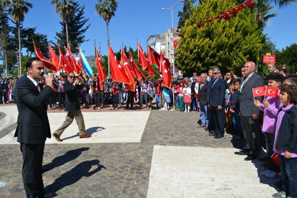 Bozyazı’da 23 Nisan Coşkuyla Kutlandı