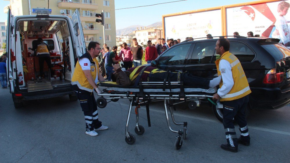 Mut’ta 2 Ayrı Trafik Kazasında 11 Yaralı