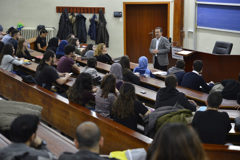 Başkan Ataç Üniversitelilerle Derse Katıldı