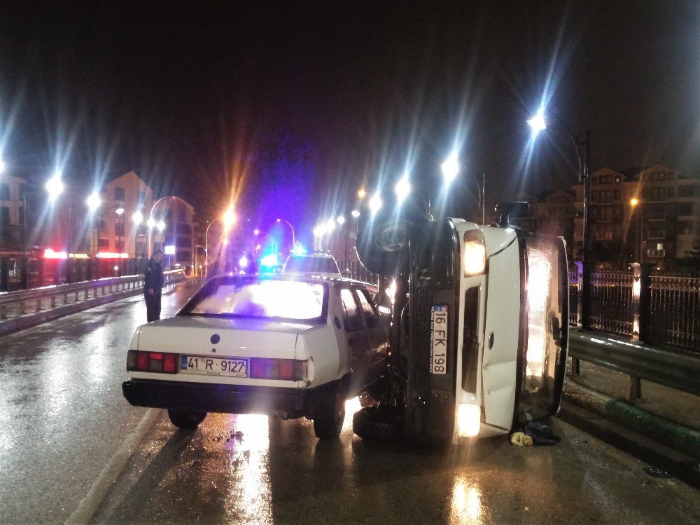 Yeni Aldığı Aracı Yan Yattı, Oğlu Parayı Aradı