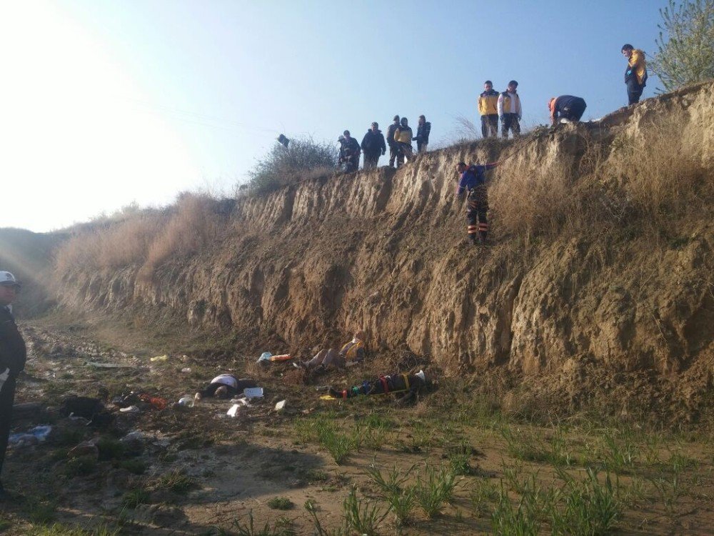 Afyonkarahisar’da Trafik Kazası: 2 Ölü, 2 Yaralı