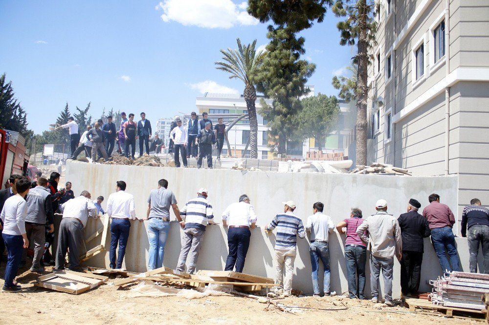 Antalya’da İnşaat Halindeki Öğrenci Yurdu Yangını Korkuttu