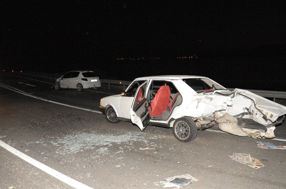 Antalya’da Trafik Kazası: 5 Yaralı