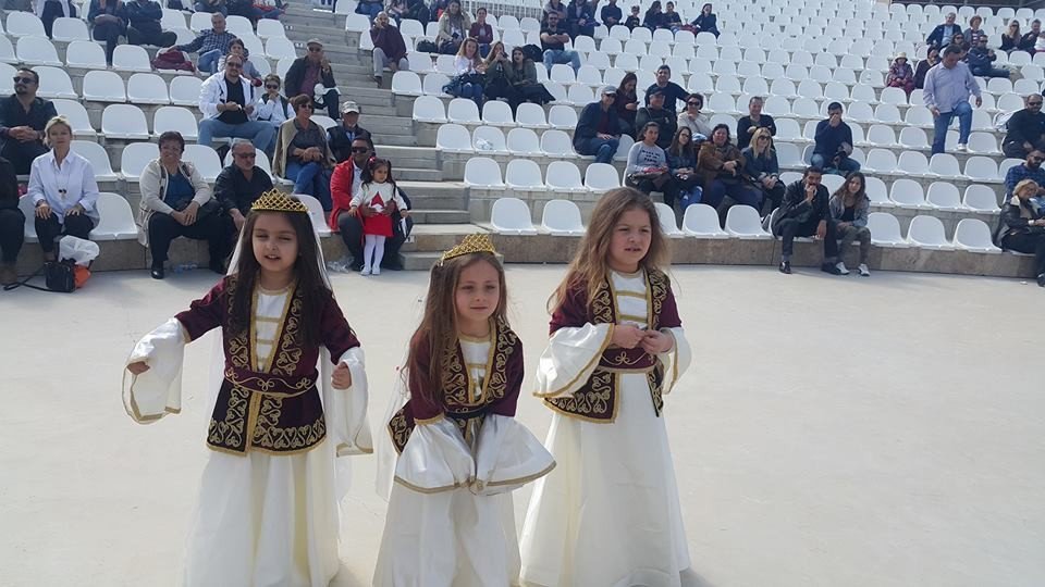 Çerçioğlu, Kuşadası’nda Çocuk Şenliği’ne Katıldı