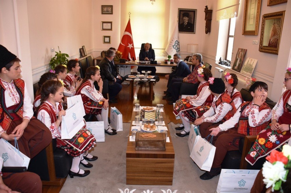 Bulgaristan’daki Kardeş Şehir Pomorie Süleymanpaşa Çocuk Şenliğinde