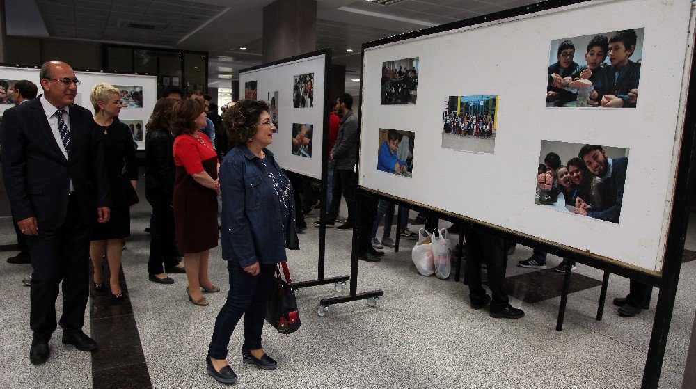 Gaün Öğrencilerinden Çocuklara Bayram Hediyesi