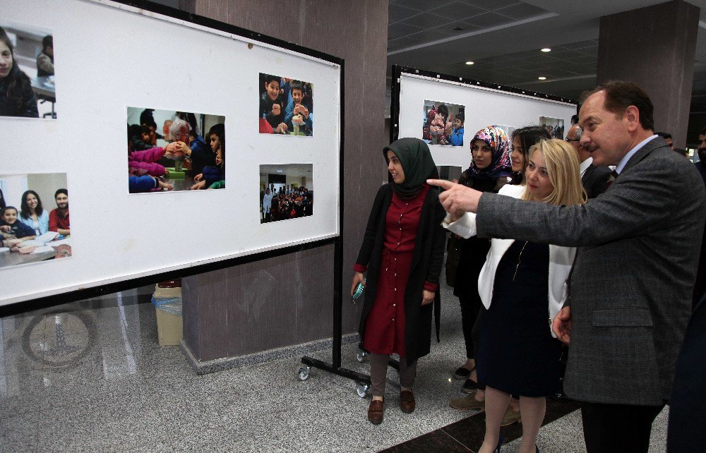 Gaün Öğrencilerinden Çocuklara Bayram Hediyesi