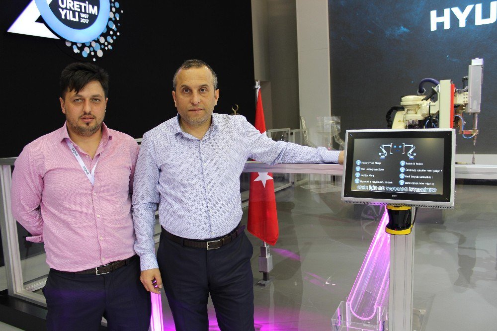 ’İstanbul Autoshow’da Robot Şov