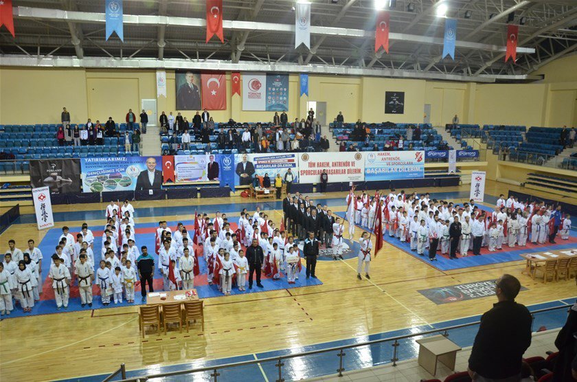 İller Arası Karate Şampiyonası Seremonisi Yapıldı