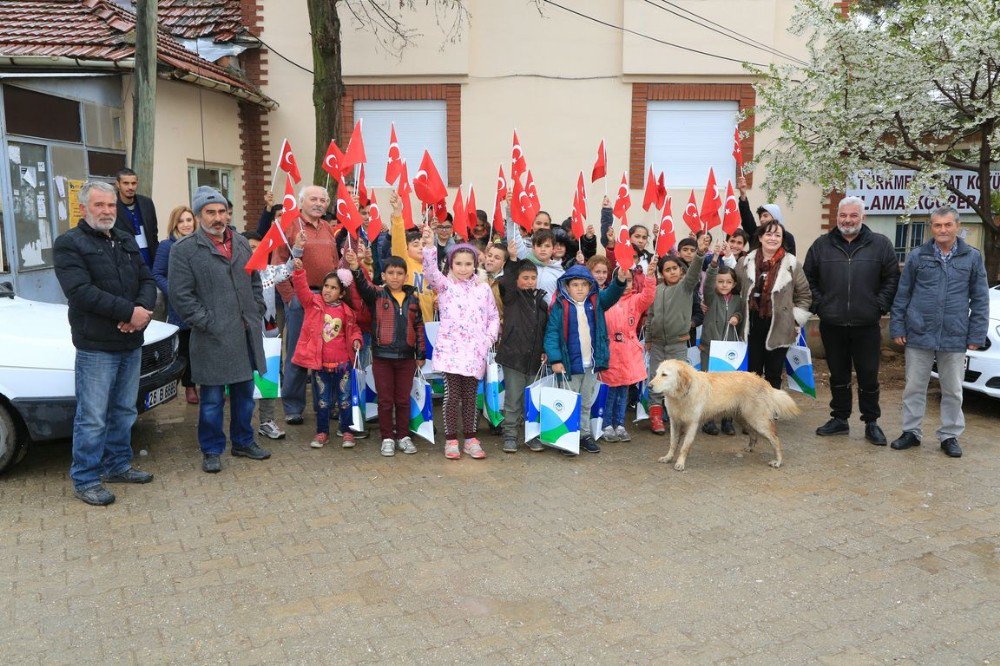 Odunpazarı’ndan Türkmentokat Çocuklarına 23 Nisan Hediyesi