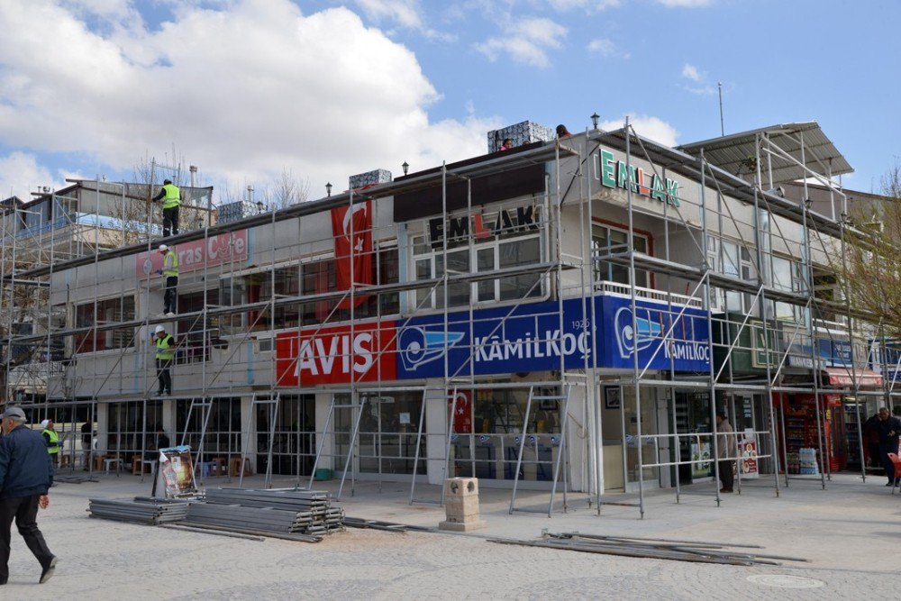 Kırşehir’de Binalara Dış Cephe İyileştirme Projesine Başlanıldı