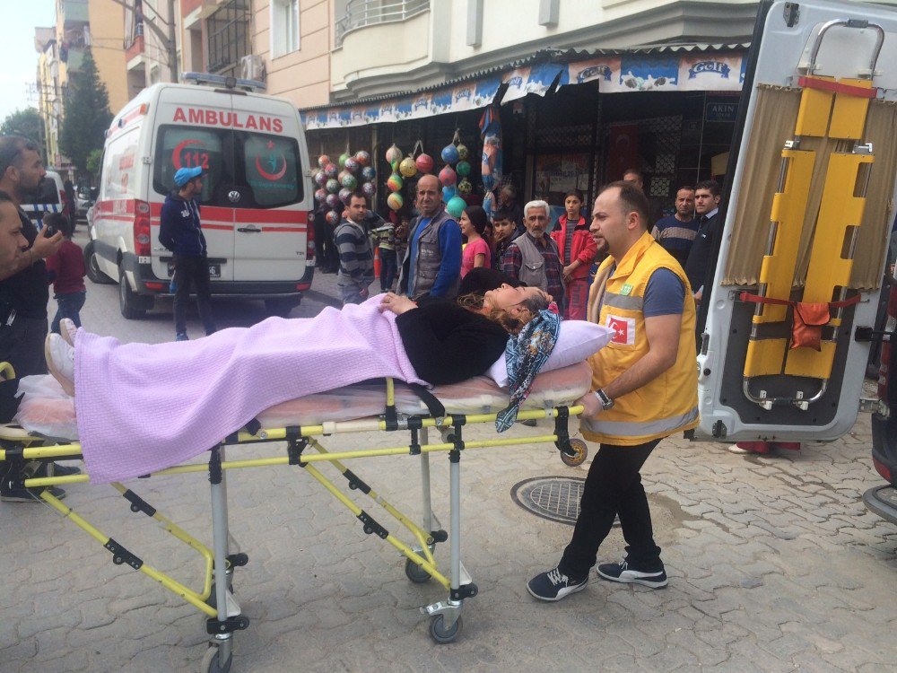 Turgutlu’da Anne-kıza Bıçaklı Saldırı