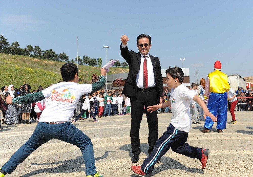 Başkan Yazıcı, 2. Sokak Oyunları Olimpiyatı Şampiyonlarını Ödüllendirdi