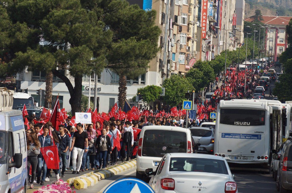 Aydın’da Binler 57. Alay Şehitleri İçin Yürüdü