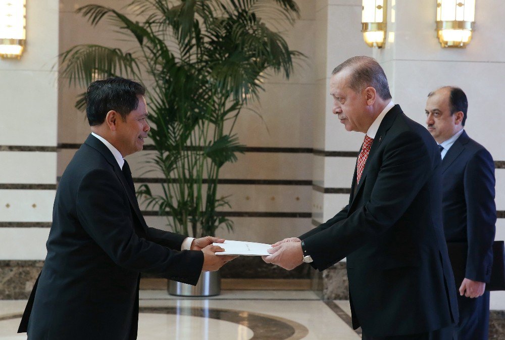 Cumhurbaşkanı Erdoğan, Tayland Büyükelçisi Chirapant’ı Kabul Etti