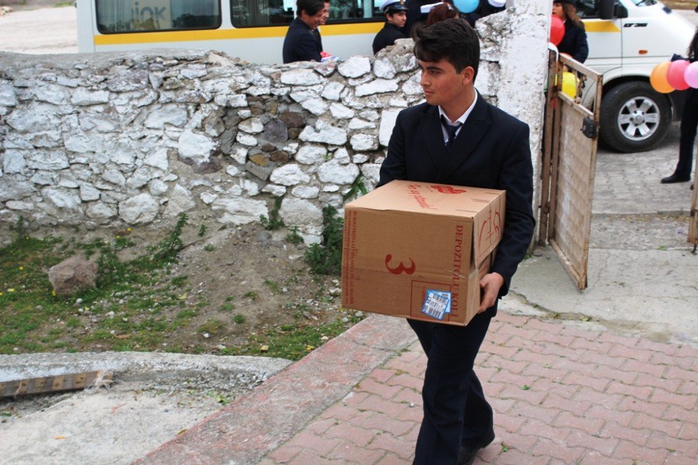 Ayvalık’ta Geleceğin Denizcilerinden Örnek Etkinlik