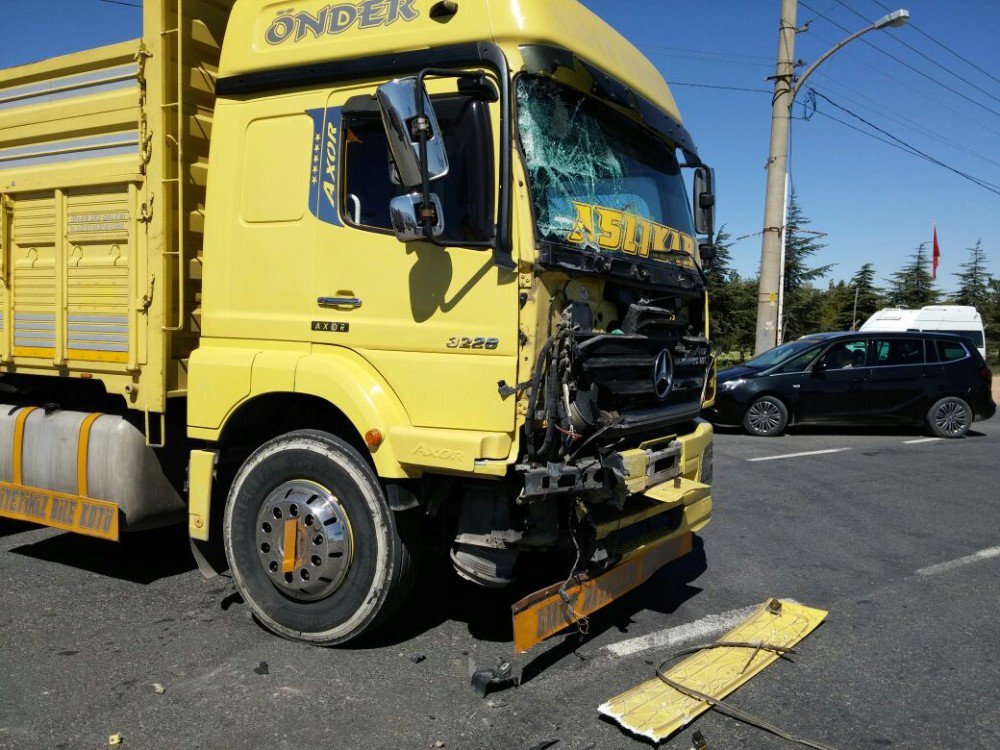 Malatya’da Trafik Kazası: 2 Yaralı