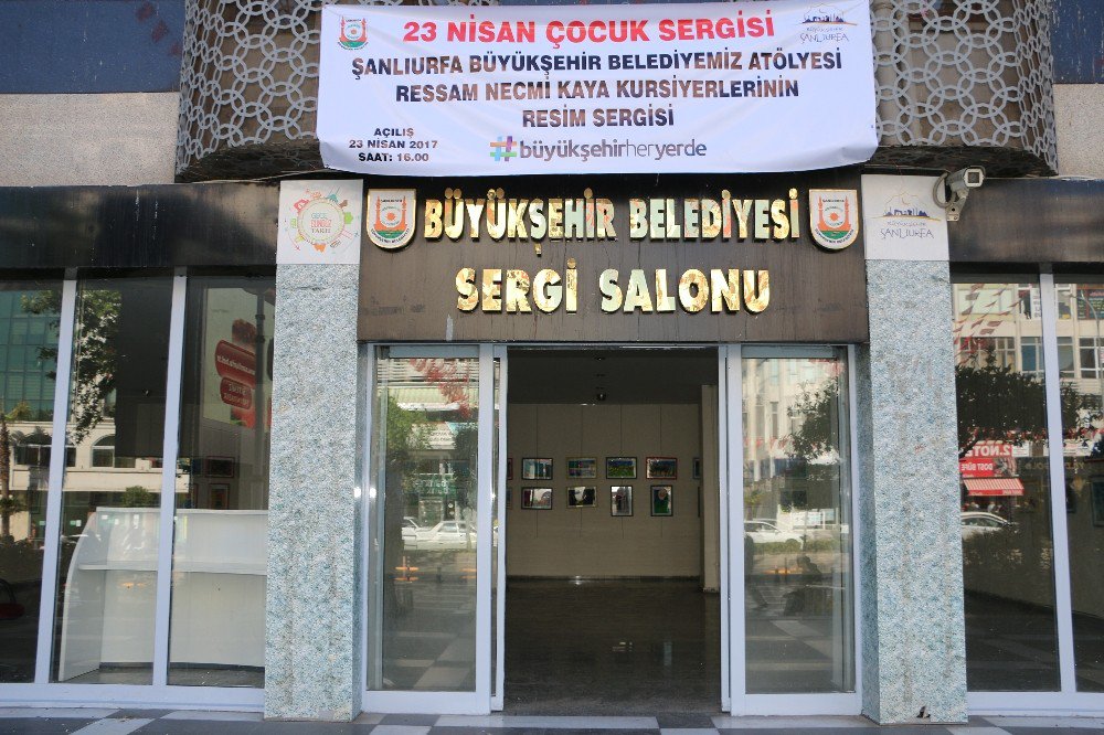 Miniklerin Sergisi Yoğun İlgi Gördü