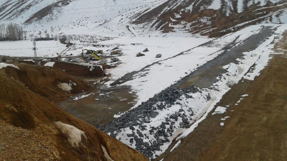 Bayburt Akşar Mehmet Aslan Barajı’nda Yüzde 75 Fiziki Gerçekleşmeye Ulaşıldı