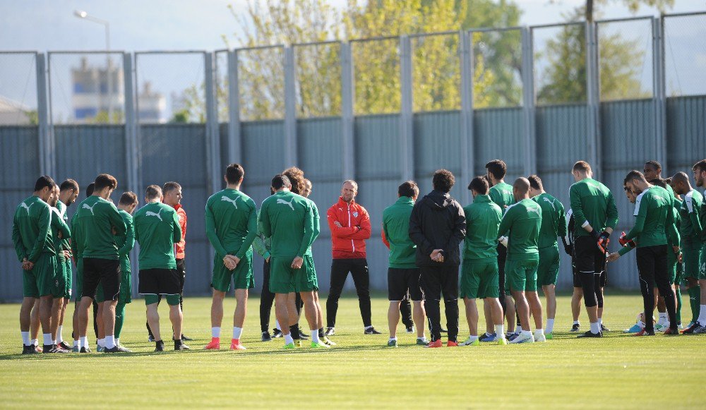 Topçu: “Galatasaray Maçında Kendimizi Affettirmeliyiz”