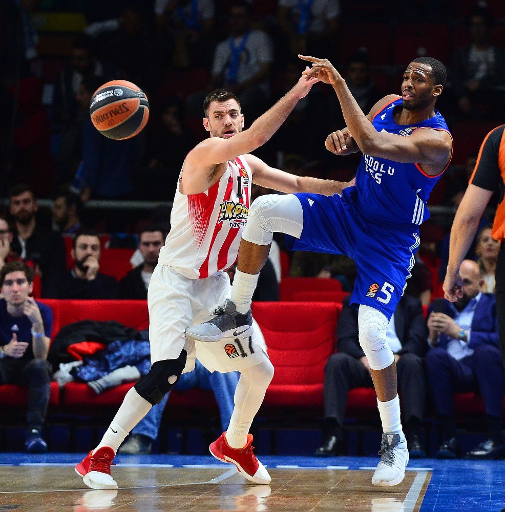 Anadolu Efes Seride Öne Geçmek İstiyor