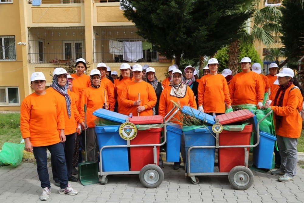 Yüreğir’de Kadınlarla Bahar Temizliği