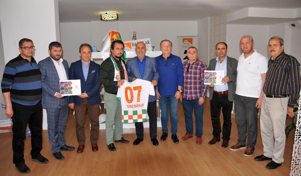 Aytemiz Alanyaspor’a Daire Hediye Etti