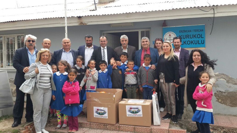 Ayeder Erzincan’da Çocukları Sevindirdi