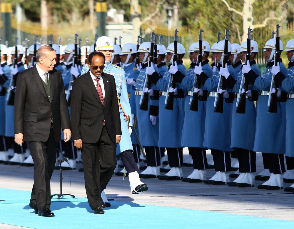 Cumhurbaşkanı Erdoğan, Somali Cumhurbaşkanı Farmajo’yu Resmi Törenle Karşıladı