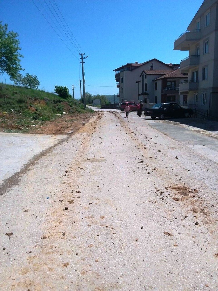 İzmit Belediyesi Yolları Kirletenler Yakın Takibe Alındı