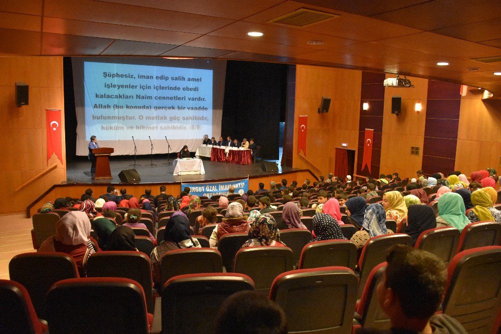 Kahta’da Kuran-ı Kerim Hafızlık Ve Ezan Okuma Yarışması