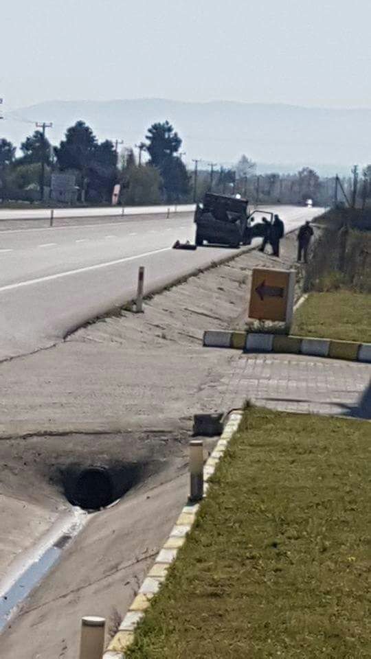 Kamyonetten Çıkan Lastik Savruldu