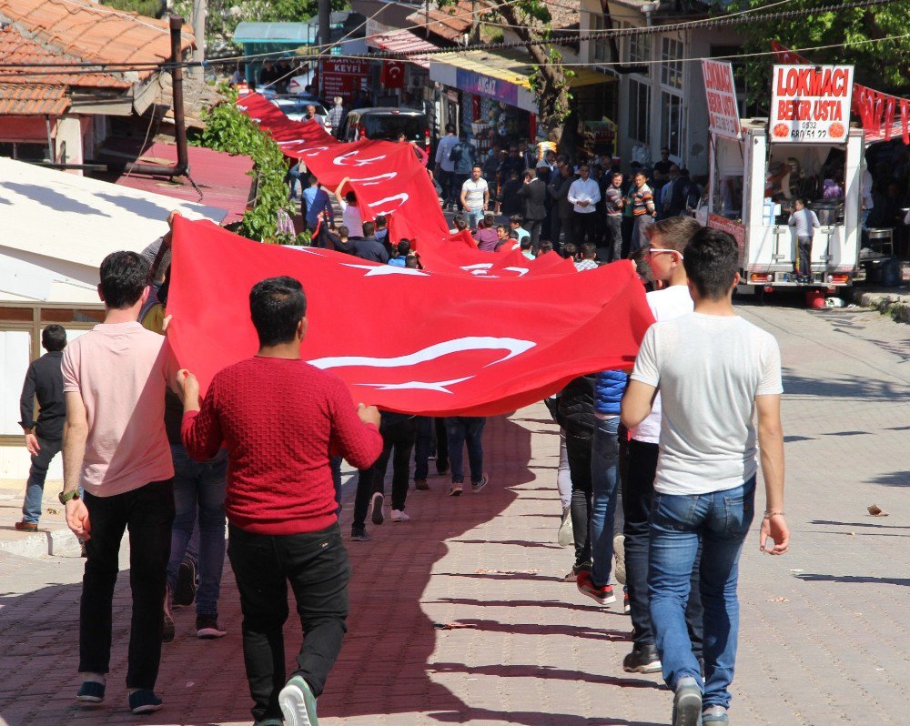 Manisalı Şehidi Binler Uğurladı