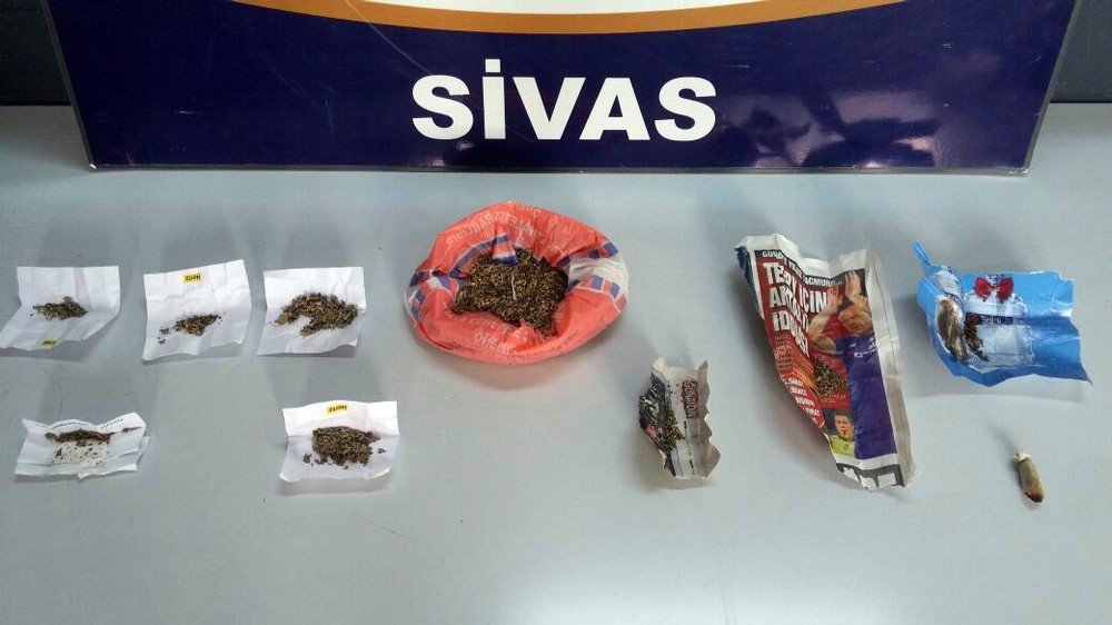 Sivas’ta Uyuşturucu Operasyonunda 3 Tutuklama
