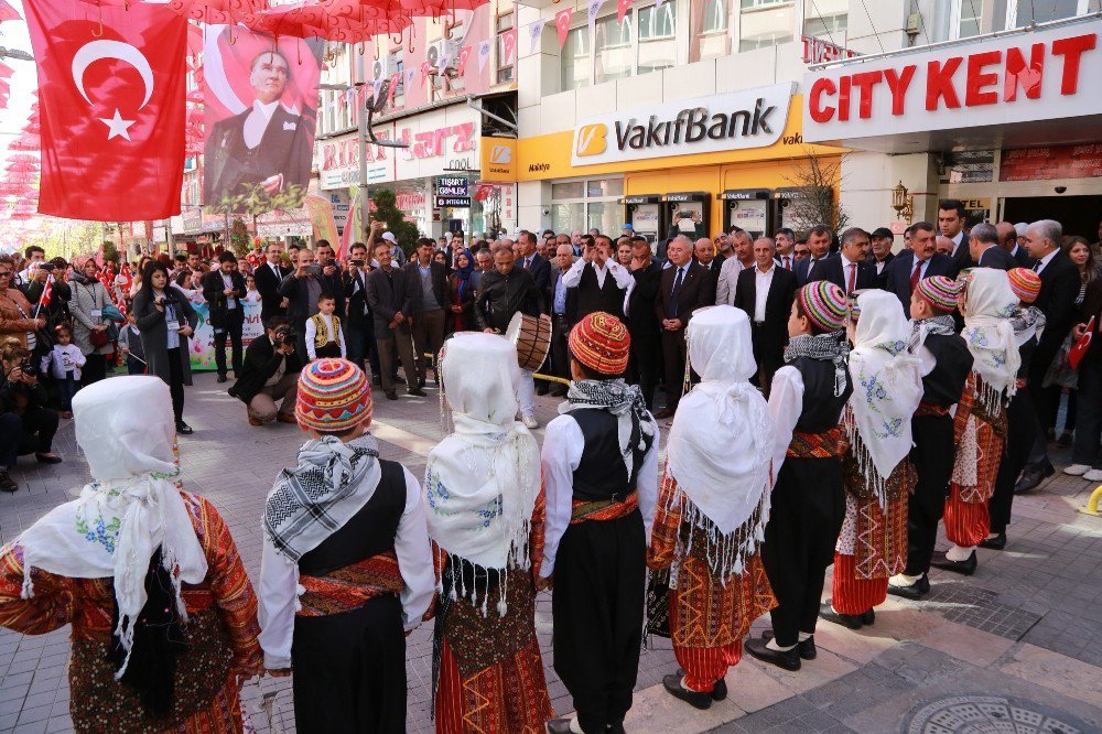 Battalgazi Belediyesinden 23 Nisan Etkinliği