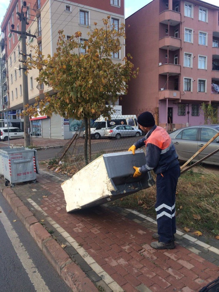 Gebze’de Elektronik Atıklar Kapıdan Alınıyor