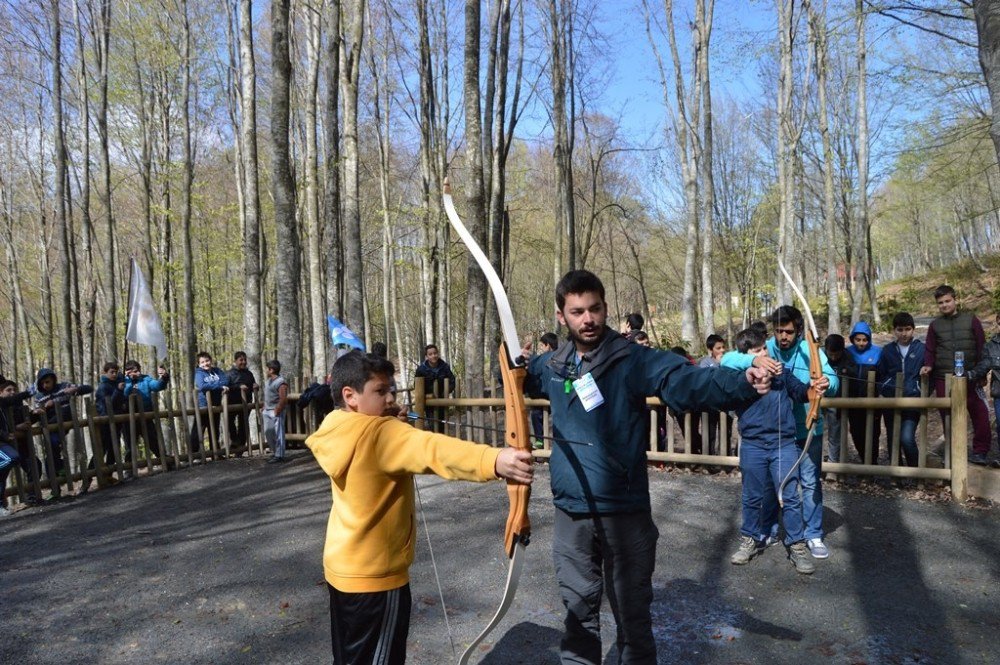 Diriliş Kampında Yılın Son Kar Keyfini Çıkarttılar