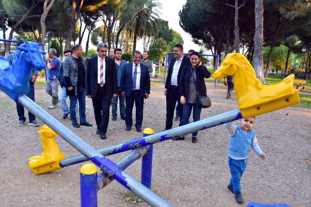 Başkan Alıcık Çocukları Eğlenirdi